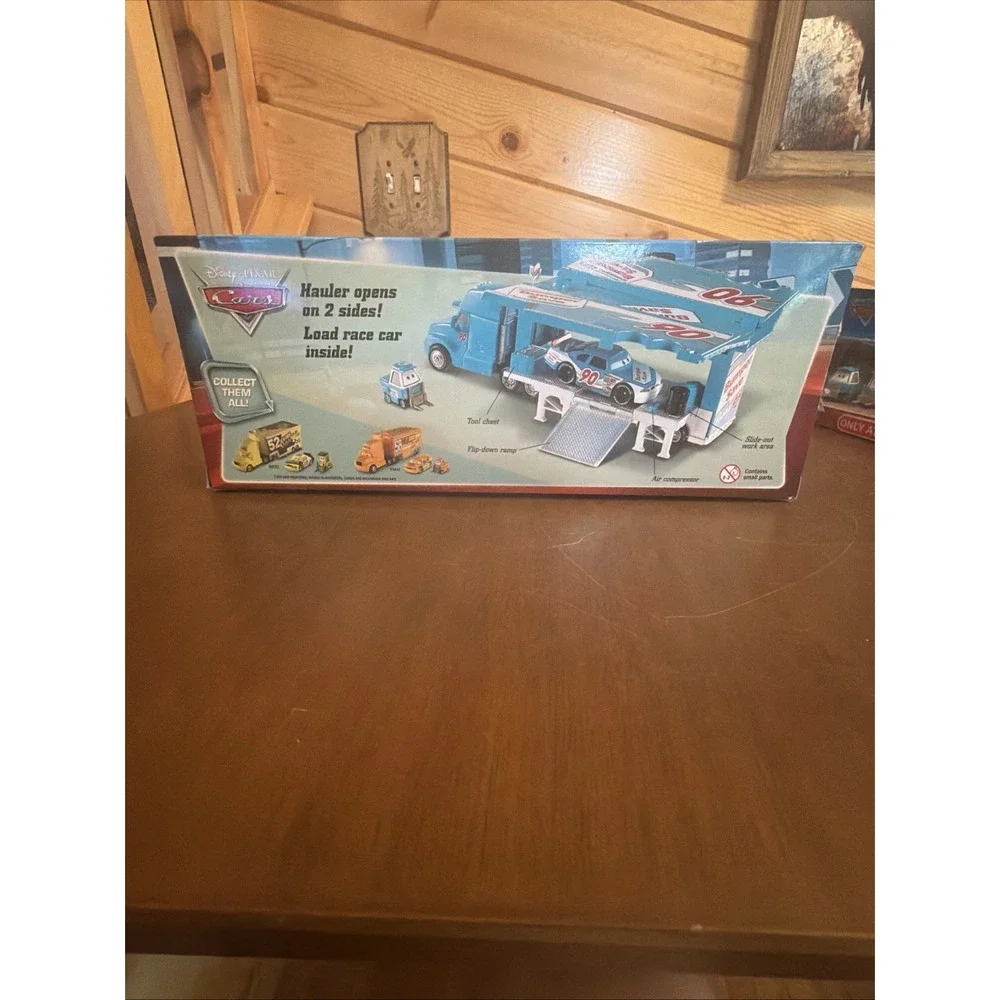 Disney Pixar Cars ULTIMATE Team Bumper Save Crew Hauler And Crew Sets BRAND NEW